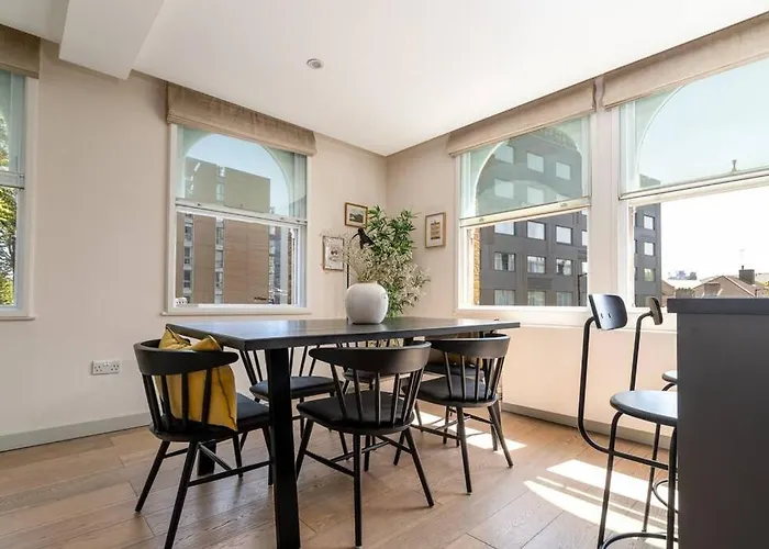 2 Bedroom Apartment In London Bridge